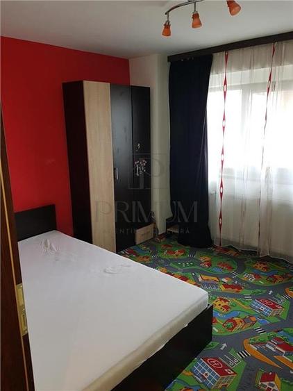 DACIA - BLOC IZOLAT - LIFT - RENOVAT - 3 cam - 2 bai - 2 balcoane - centrala pro