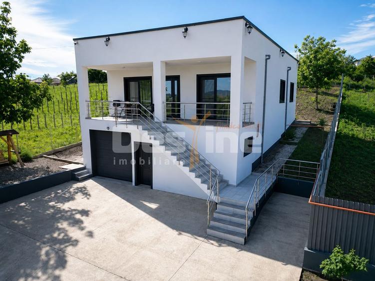 Vilă CIURBEȘTI | 4 camere, 200 mp utili, 1000 mp teren, an 2022