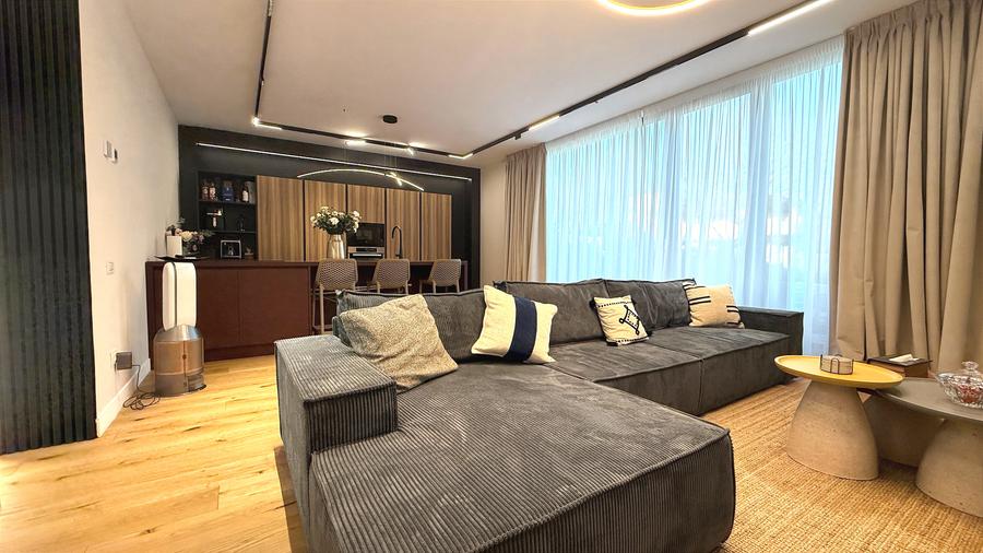 Prêt promo - vila 4 camere , complet mobilată -Tunari complex residential