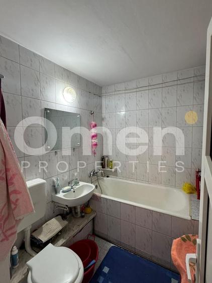 Apartament 3 camere de vânzare | zona Vasile Alecsandri | etaj 4 |