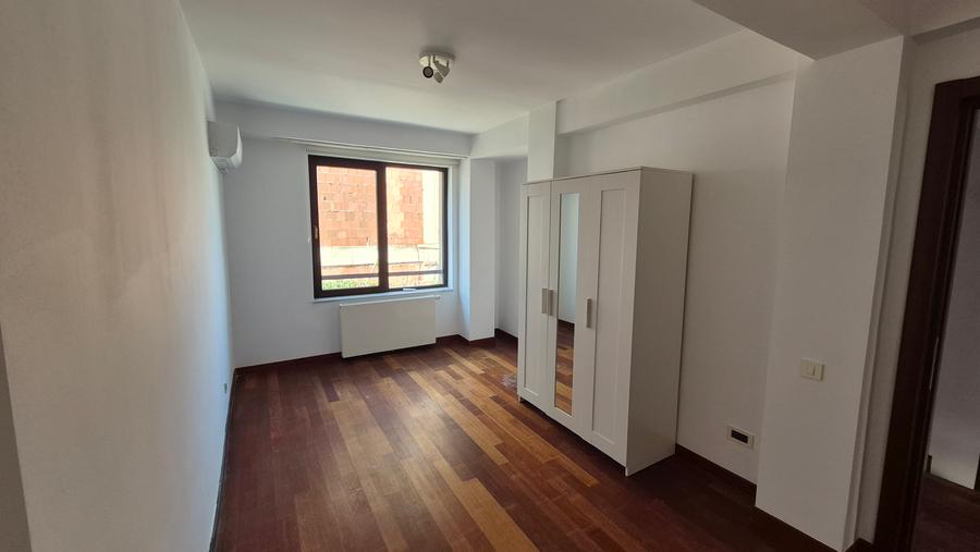 Vilă de închiriat – București Nord-Voluntari