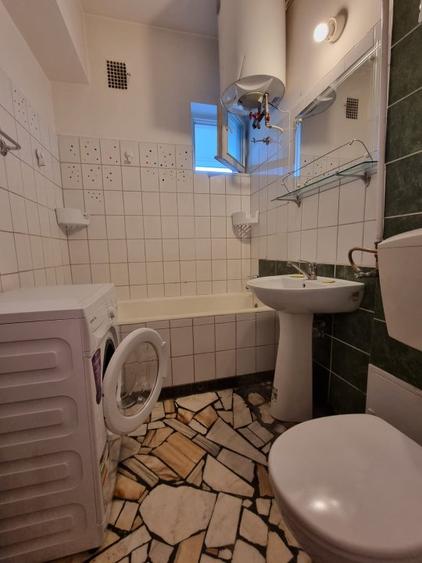 Garsoniera de inchiriat in zona Cismigiu / Metrou Izvor
