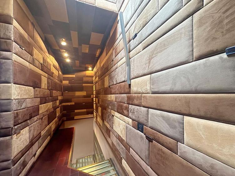 PENTHOUSE EXCLUSIVIST
