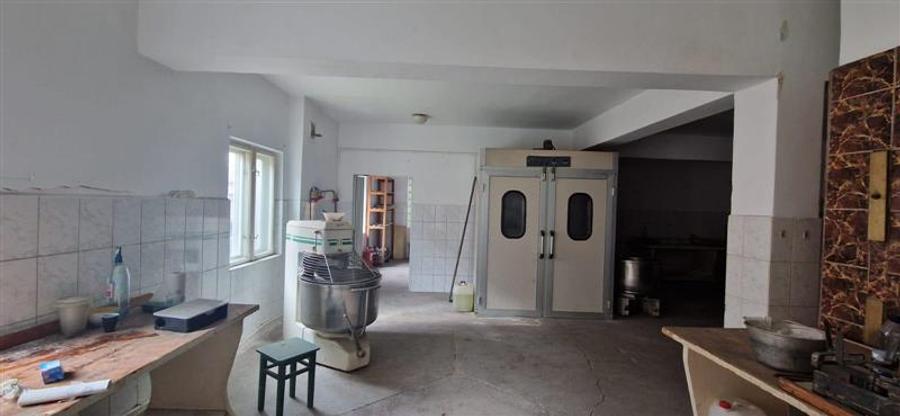 De vanzare casa(fosta brutarie) in Ernei, Mures