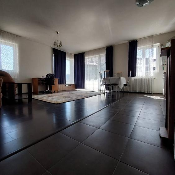 Apartament 2 camere, 58 mp, Str. Florilor, zona Mega Image!