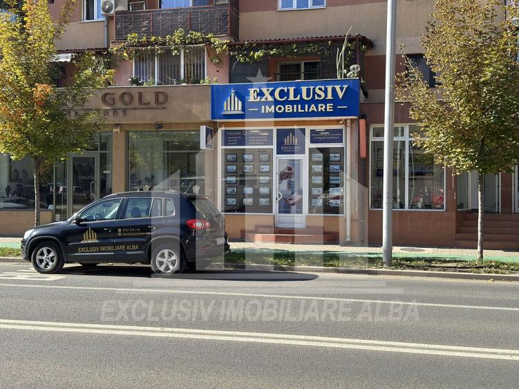 Spatiu comercial | 100 mp | 4 camere | 2 bai | Cetate - Revolutiei