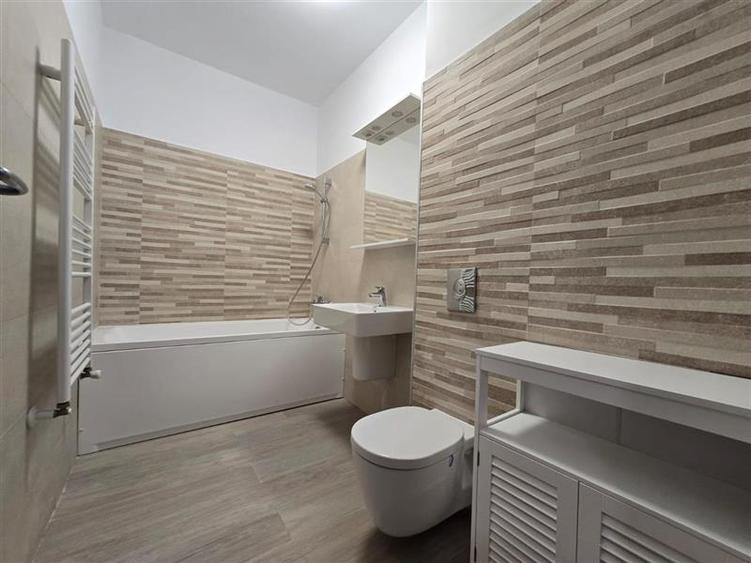 Imobil 2 camere decomandat, 58 mp, Urban Phenta, zona coresi, terasa 20 mp