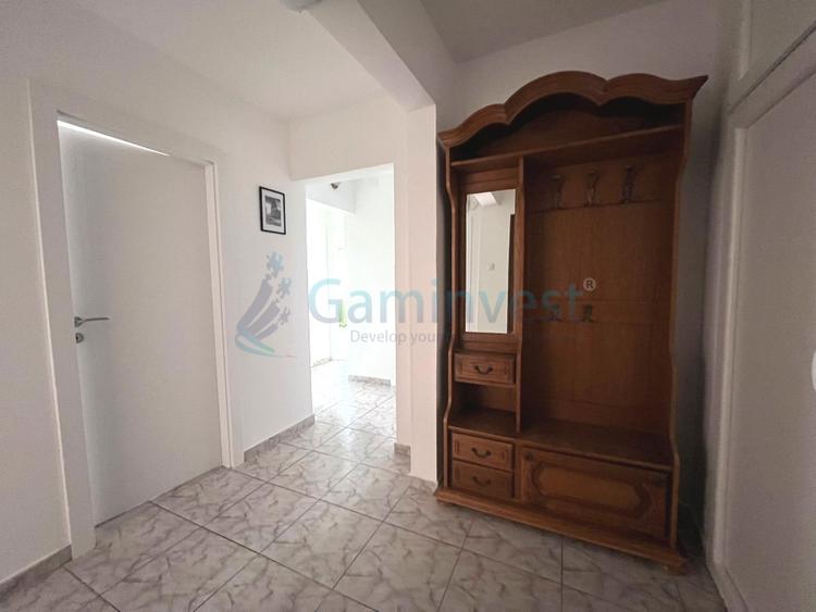 Apartament de inchiriat cu 3 camere si loc de parcare, zona Iosia, Oradea