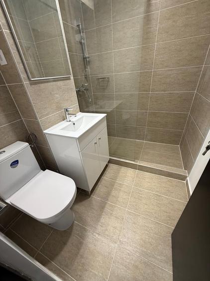 Apartament cu 3 camere decomandate, Centru