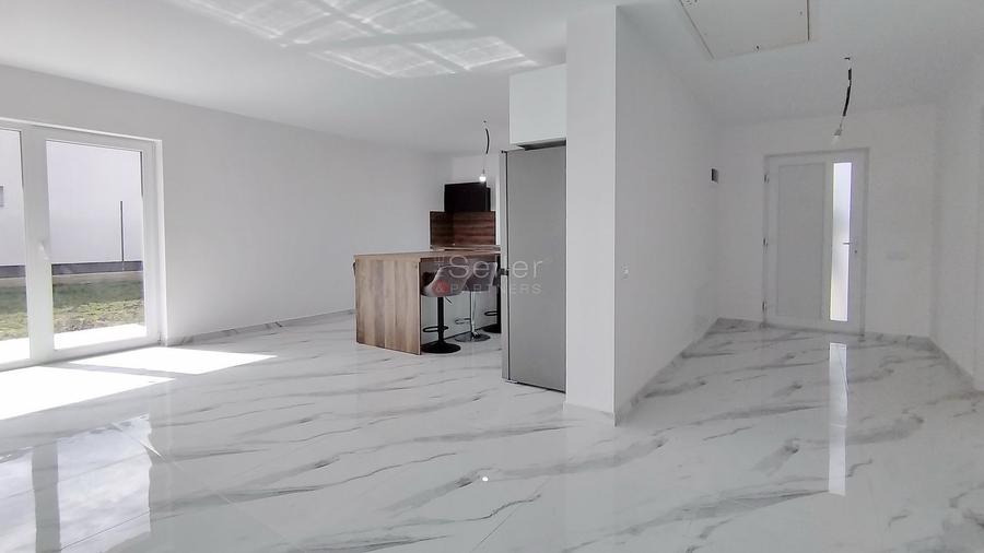 Vila Construtie Noua- Sampetru