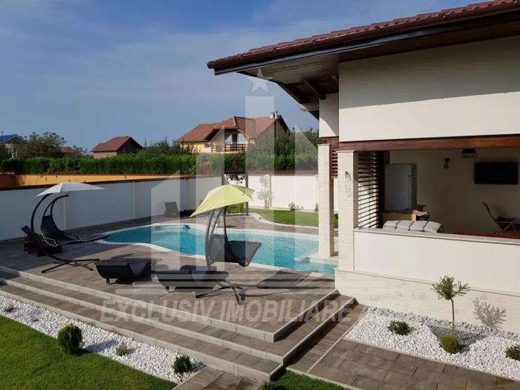Casa individuala | Piscina | 400 mp | 1009 mp teren | Cetate