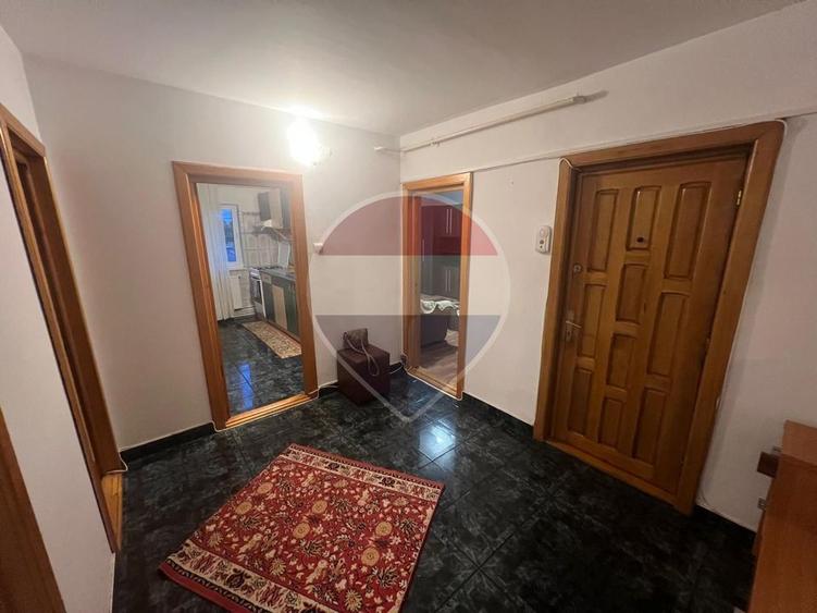Apartament 2 camere în zona Doi Stejari
