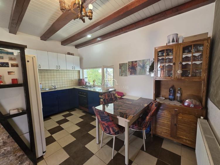 Casa cu piscina, 3450 Mp suprafata teren, Albesti, Mures