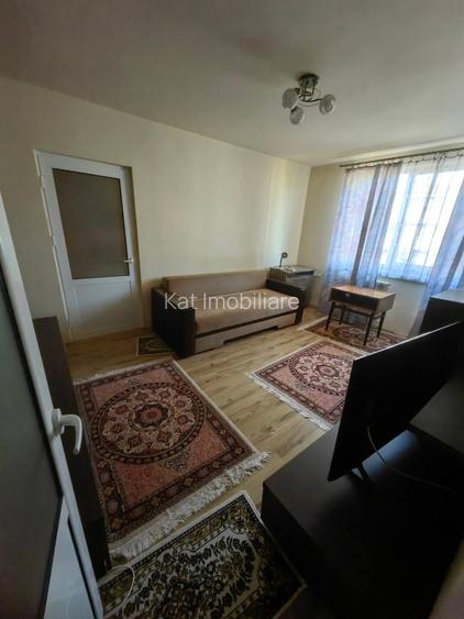 Vand apartament doua camere - 4