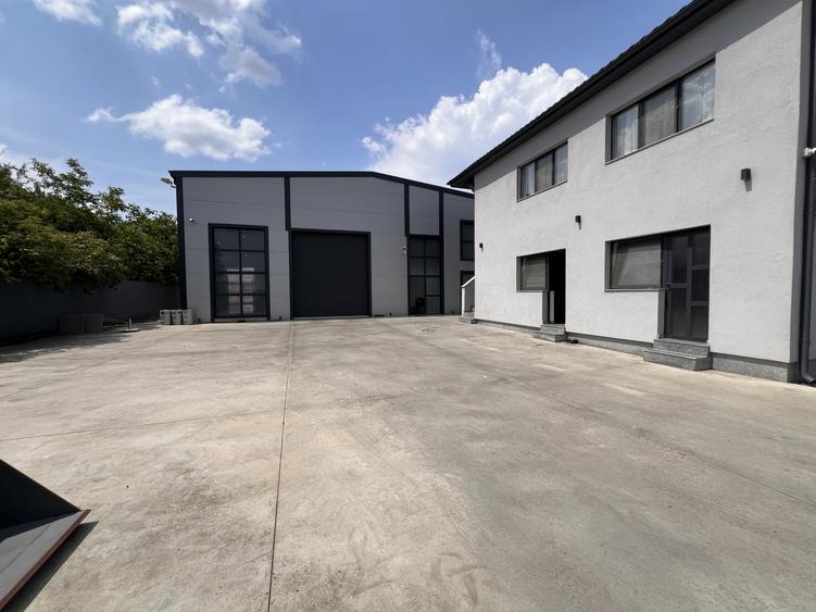Depozit Cu Show-Room/ Front la E60 / Curte