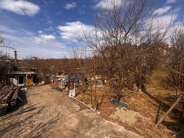 Teren în suprafață de 1000 mp, situat în zona Sigmir