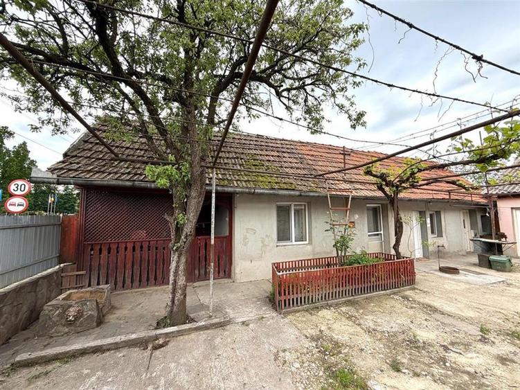 CASA CU TEREN 1081 MP | ACCES AUTO | ZONA SACUIENI | LOCALITATEA CADEA | BIHOR