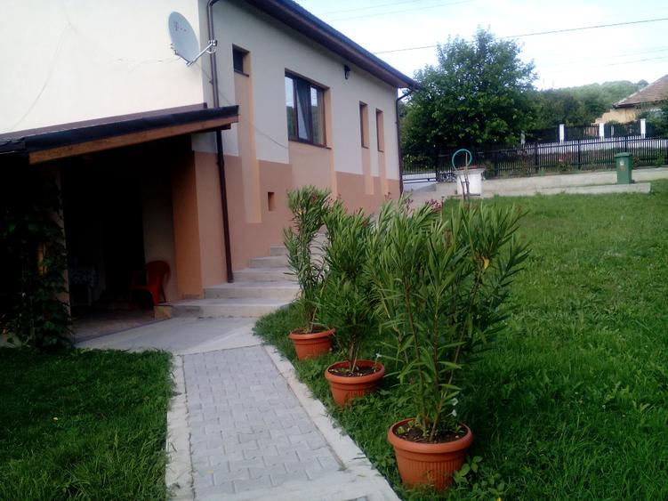 Se vinde casa individuala in satul Totea de Hurezani, judetul Gorj