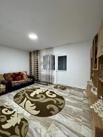 Apartament 2 camere, decomandat, 53 mp, balcon, metrou, Berceni