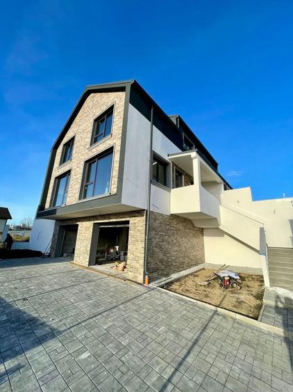 0% Comision! Casa noua- cuplata, S+P+M+(Pod), Dambul Rotund