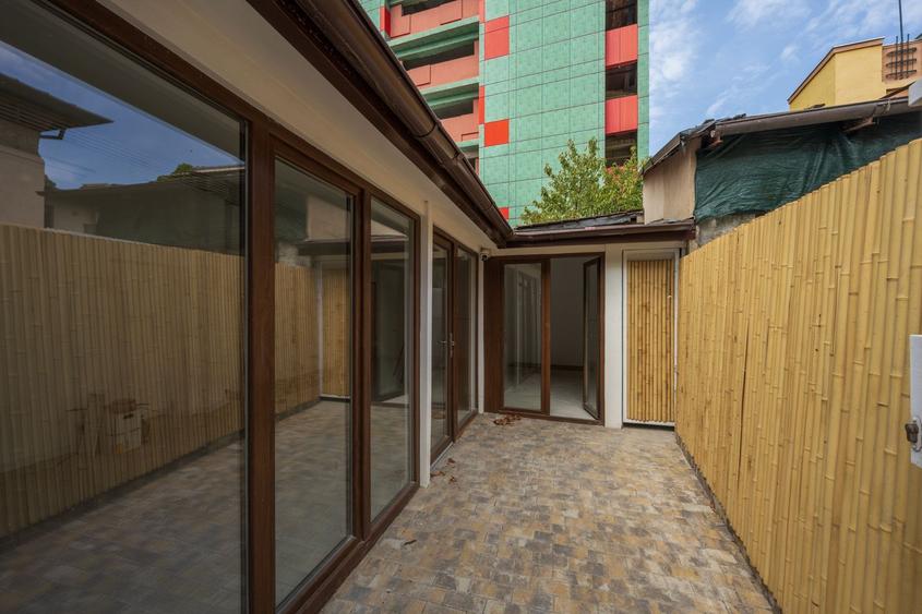 **Spațiu comercial stradal | Parcul Carol | 60 mp | Curte proprie**