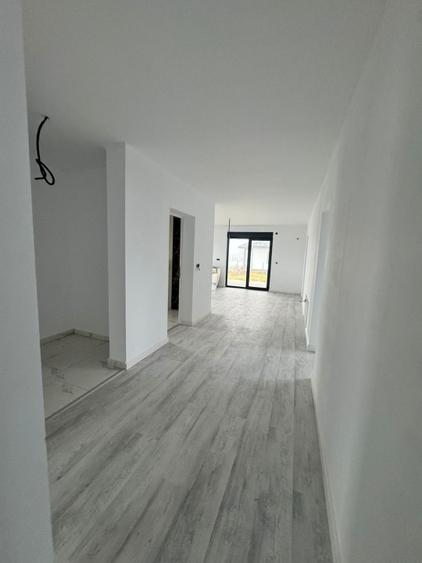 Casă individuală de vânzare – 131 mp construiți, teren 6 ari