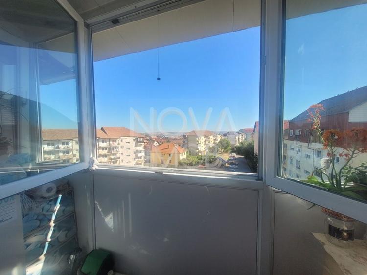 Apartament tip mansarda cu balcon, mobilat-utilat, Valea Aurie