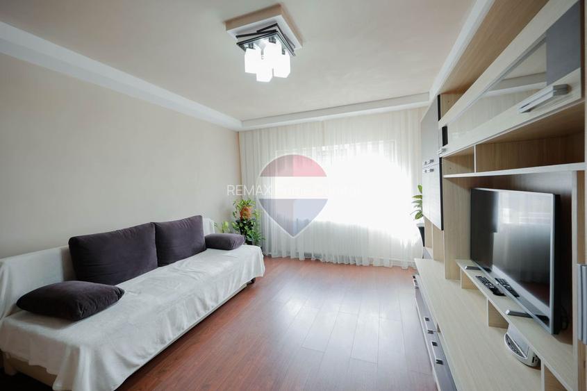 De vânzare apartament cu o cameră, în zona Nufărul - 4