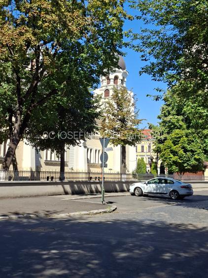 Apartament renovat in cladire istorica - 22