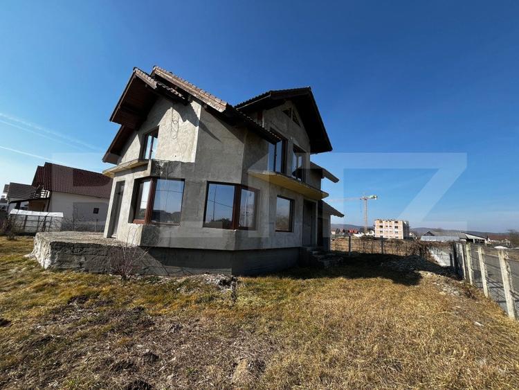 Casă semifinisată, 6 camere la 5 Km de Beclean