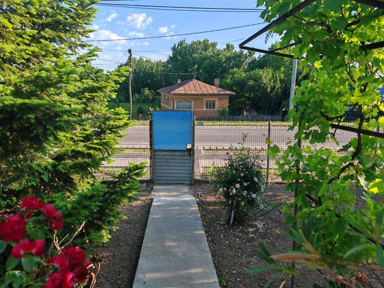 VANZARE CASA INDIVIDUALA