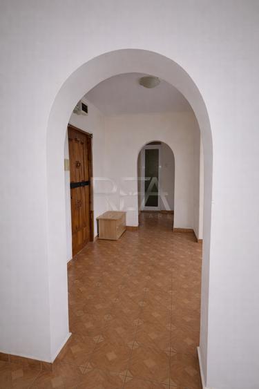 3 camere Pantelimon, et. 2, an 1980, 70 mp, boxă