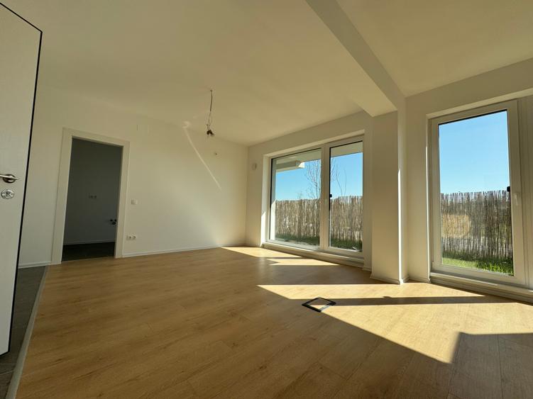 Studio 45mp SU + Gradina 27mp – Gata de mutare – Zona Mall Colosseum