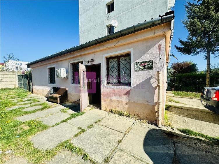 Spatiu comercial de vanzare | zona Compa | 56 mp | 2 intrari | depozit - 5