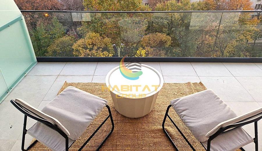 Inchiriere apartament 2 camere Sun Royal 70 mp Piata Sudului 625 EUR