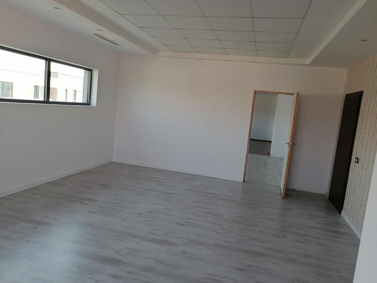 Birou luminos 85,50 mp, etajul 3, clădire de birouri – Voluntari (Pipera 17)