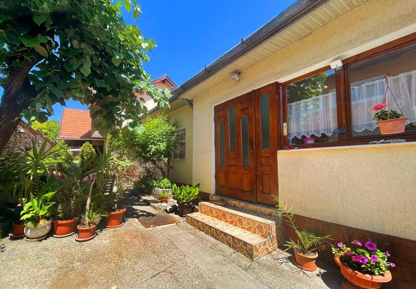 Vand casa in Deva compusa din doua corpuri, zona Calugareni partea de jos,