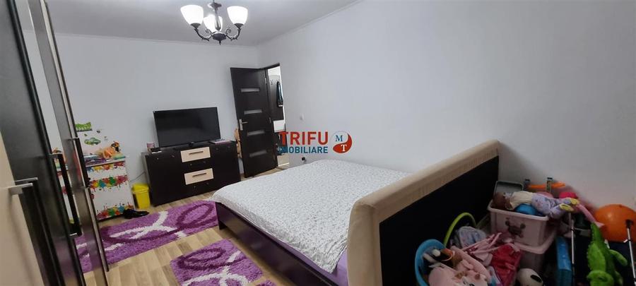 Apartament 3 camere de vanzare Cetate 70 mp mobilat si utilat