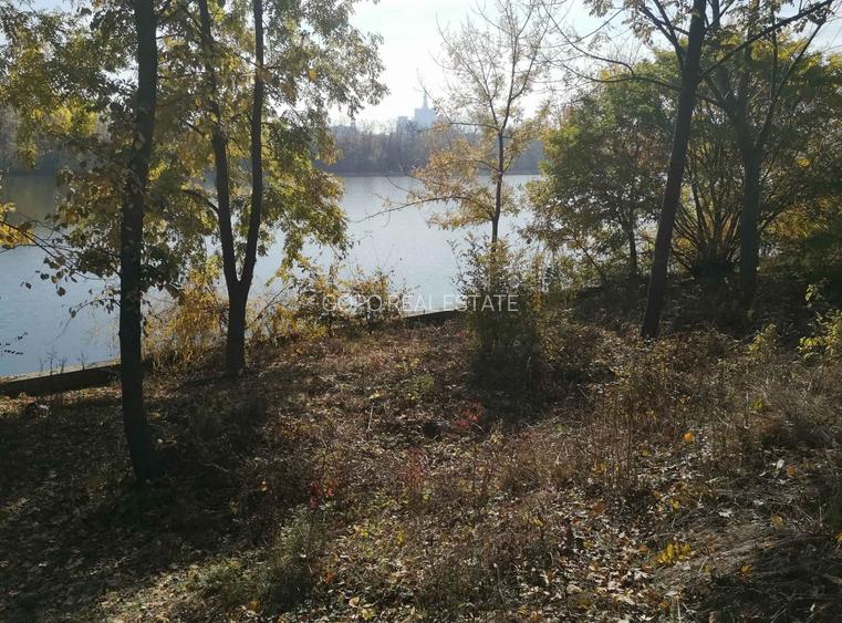 Teren 6000 mp pozitie deosebita lacul Baneasa adancime 140 m - 15