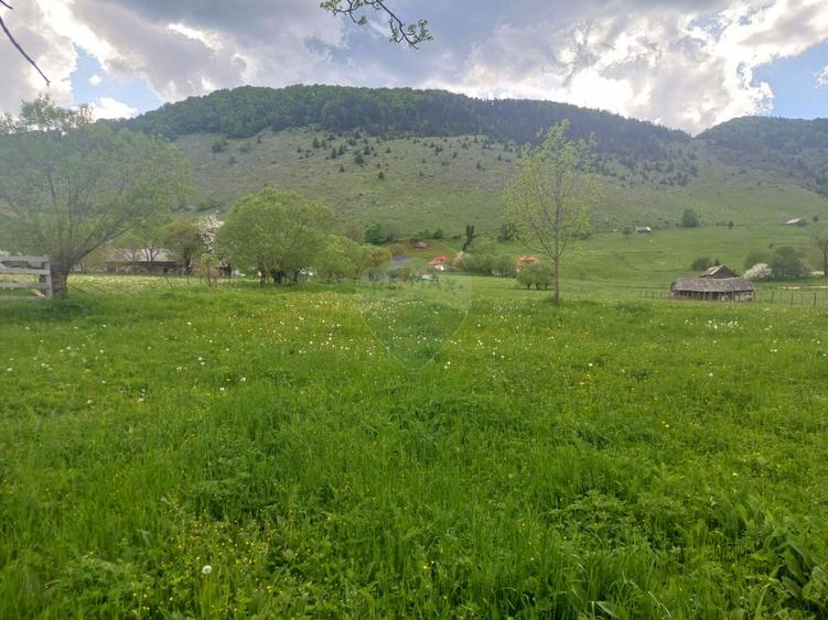 Teren 4,245mp Sirnea / Județul Brașov