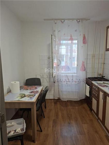 Apartament 2 camere mobilat, utilat clasic, etaj 1 - Soarelui - 11