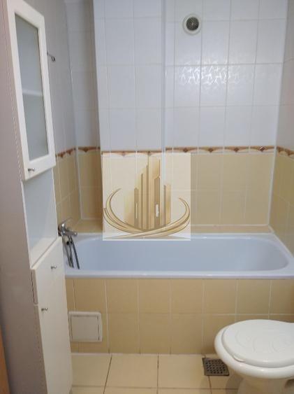 Apart 3 camere , bloc nou , utilat , mobilat, parcare privata