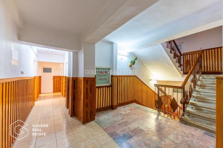 Cladire cu 24 camere, langa Castelul Regal Savarsin - 7