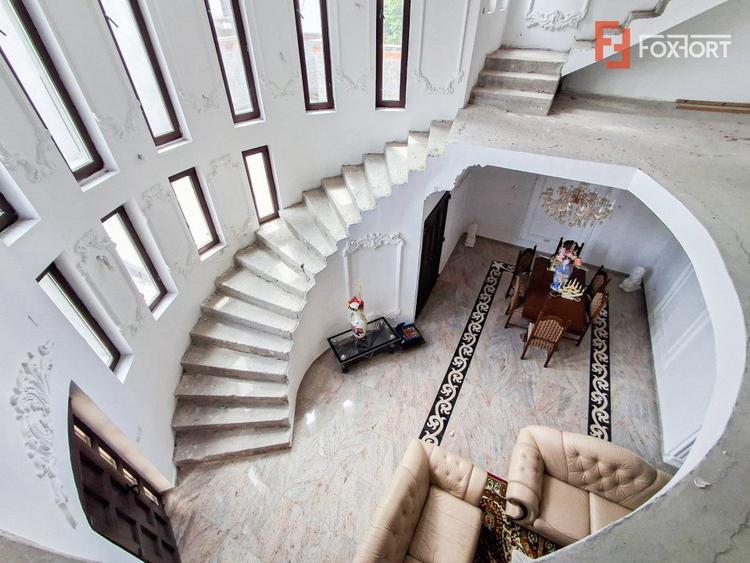 COMISION 0% - De vanzare casa individuala 770 mp utili in Recas