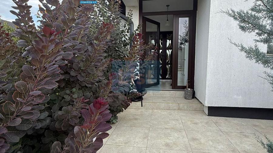 Casă de lux spațioasă 3 dormitoare, Santandrei (€265.000)