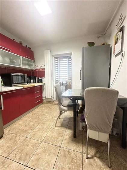 Apartament 3 Camere Decomandat Zona Far - 4