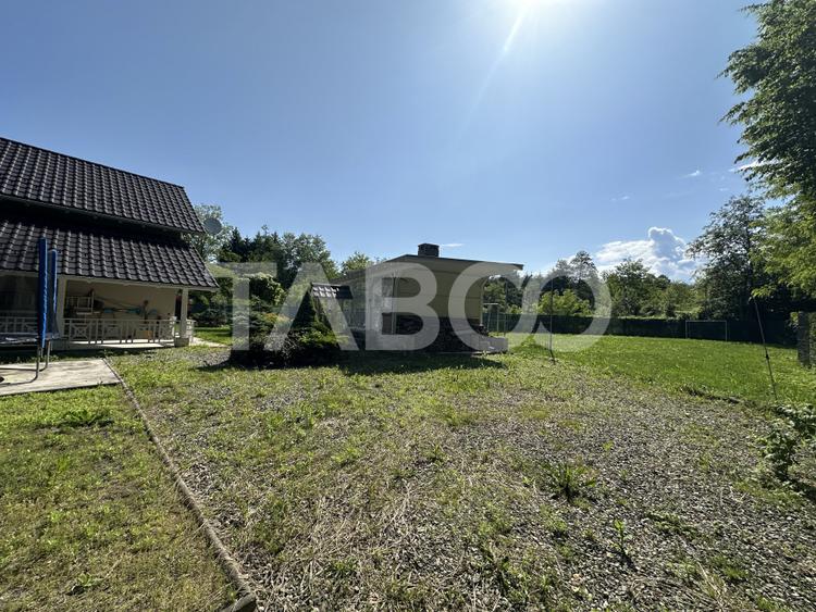 Casa de vacanta moderna Valea Avrigului teren 1108 mp dotari premium