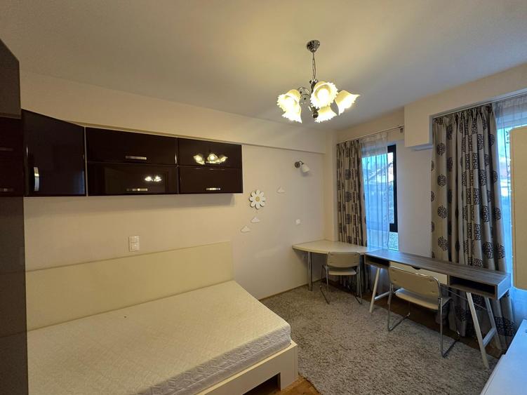 Apartament 3 camere de inchiriat Copou