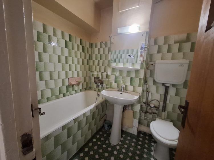 3 camere, 1/10, 76mp, anvelopat-Gorjului-Veteranilor