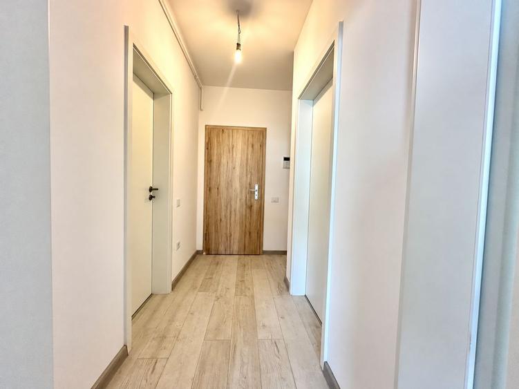 Garsonieră decomandată de vânzare – Zona Coresi, Brașov